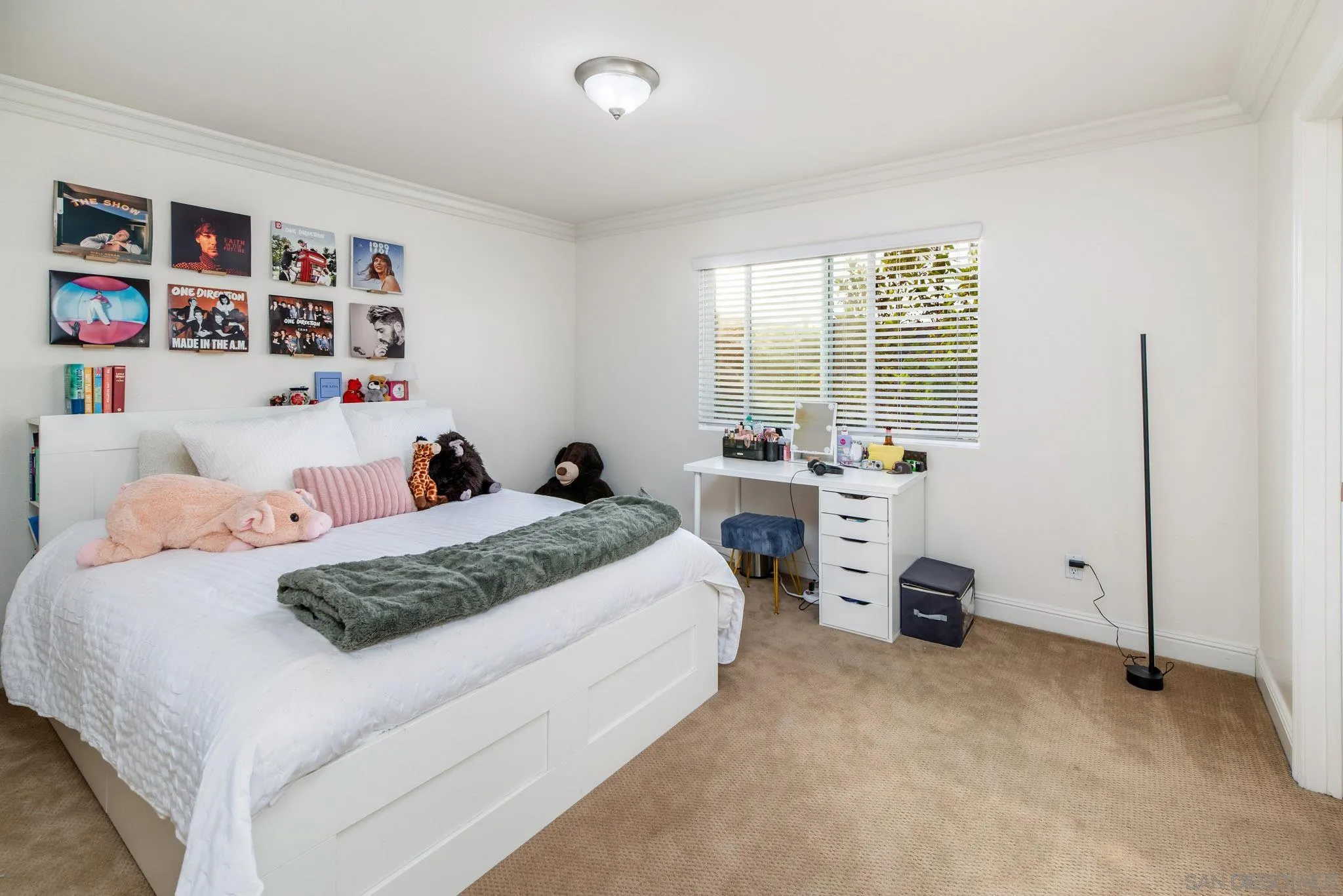 https://cdn.realtyfeed.com/cdn/127/250035631/3f7fa79a28d97f7f83a0ecff4138245b.webp