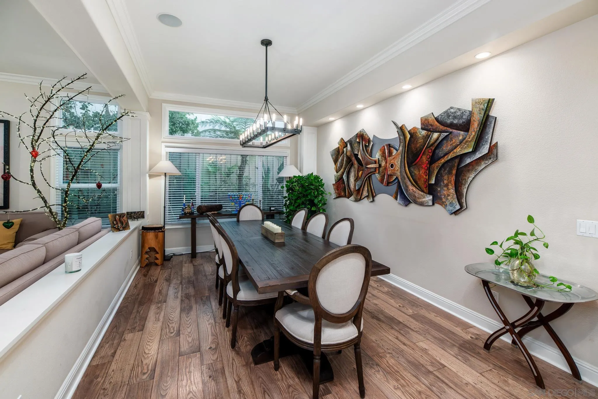 https://cdn.realtyfeed.com/cdn/127/250035631/553563a6244a3d92893f2929e43f0138.webp