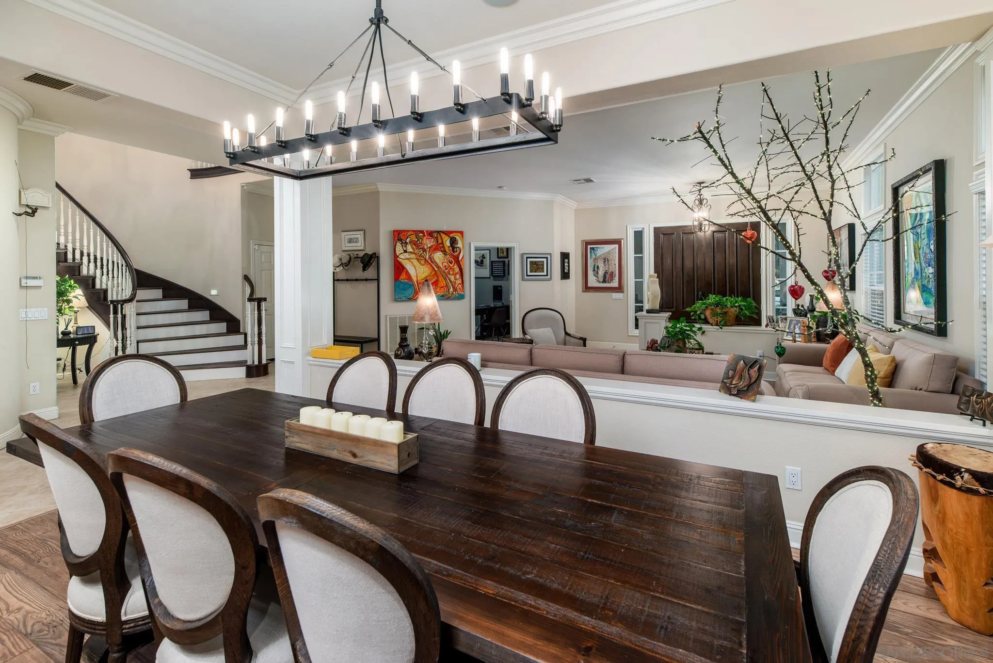 https://cdn.realtyfeed.com/cdn/127/250035631/8243de1a36a704f7ec139de486eab9df.webp