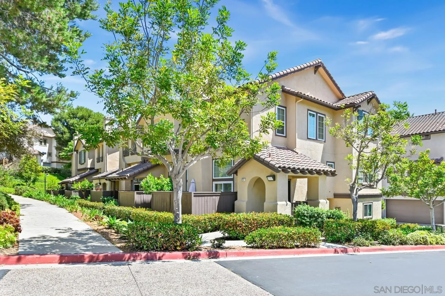Photo #14: 250035632 Listing: Photo #14