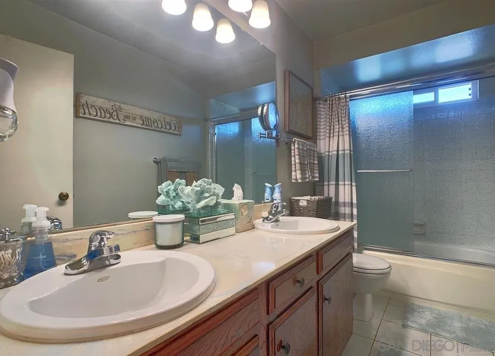 https://cdn.realtyfeed.com/cdn/127/250035647/04199c848cb0b9a2b77b9884557b2ac7.webp