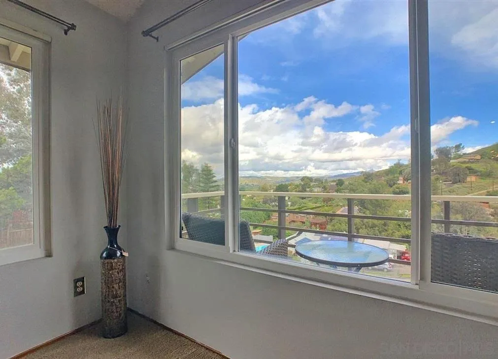 https://cdn.realtyfeed.com/cdn/127/250035647/168e00c5c04496df5e9cd309a3ce2da0.webp