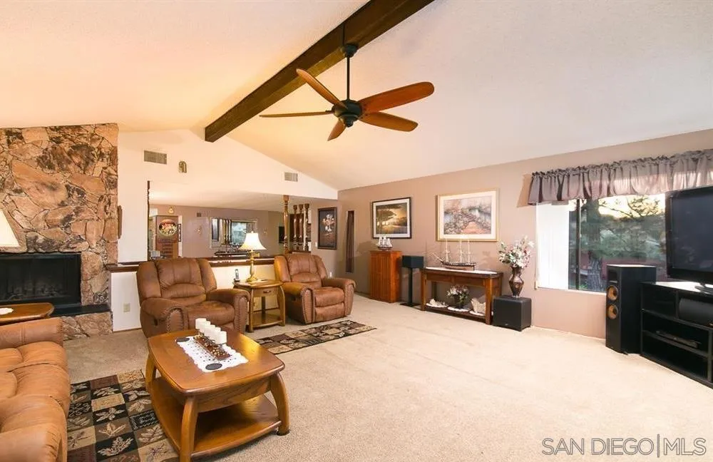 https://cdn.realtyfeed.com/cdn/127/250035647/9cd244c6a442cc69aa3c3417524418db.webp
