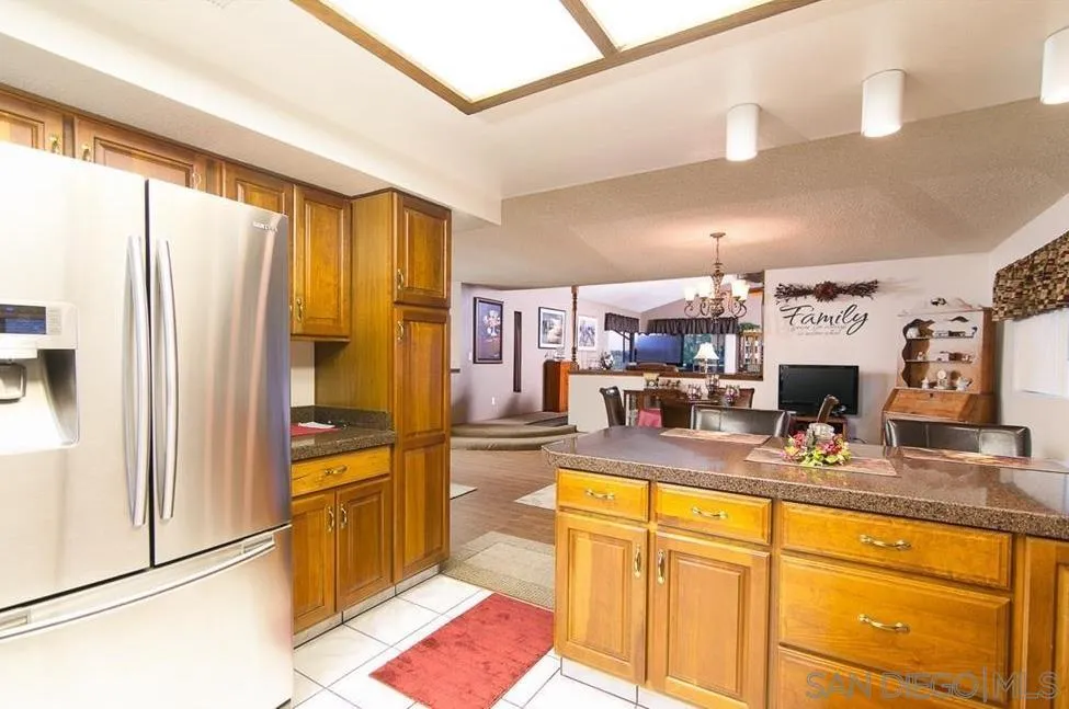 https://cdn.realtyfeed.com/cdn/127/250035647/a4da90f5ef51a9132426ded4937baaa7.webp
