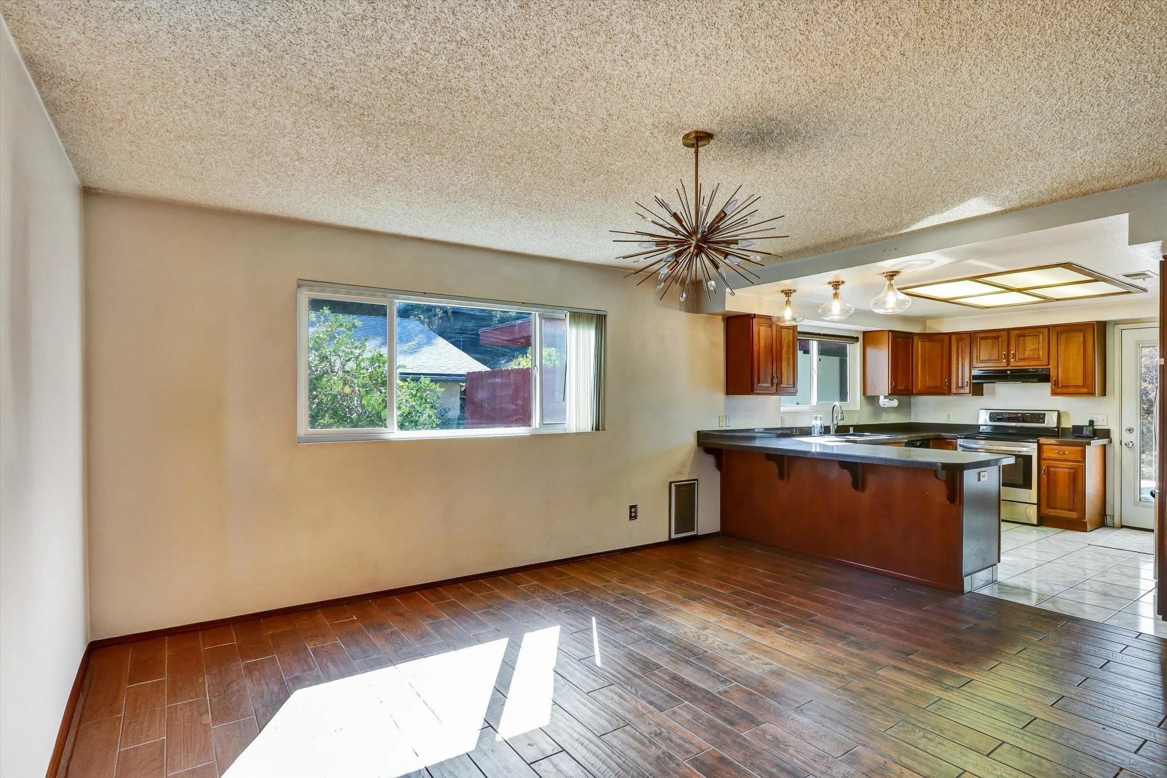 https://cdn.realtyfeed.com/cdn/127/250035647/c9af395ccf228178287c18b409c98bf6.webp
