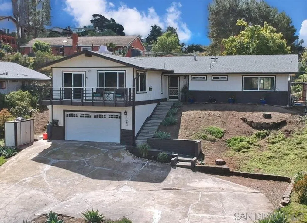 https://cdn.realtyfeed.com/cdn/127/250035647/d15f2c0cf7281e7646462531f4882518.webp