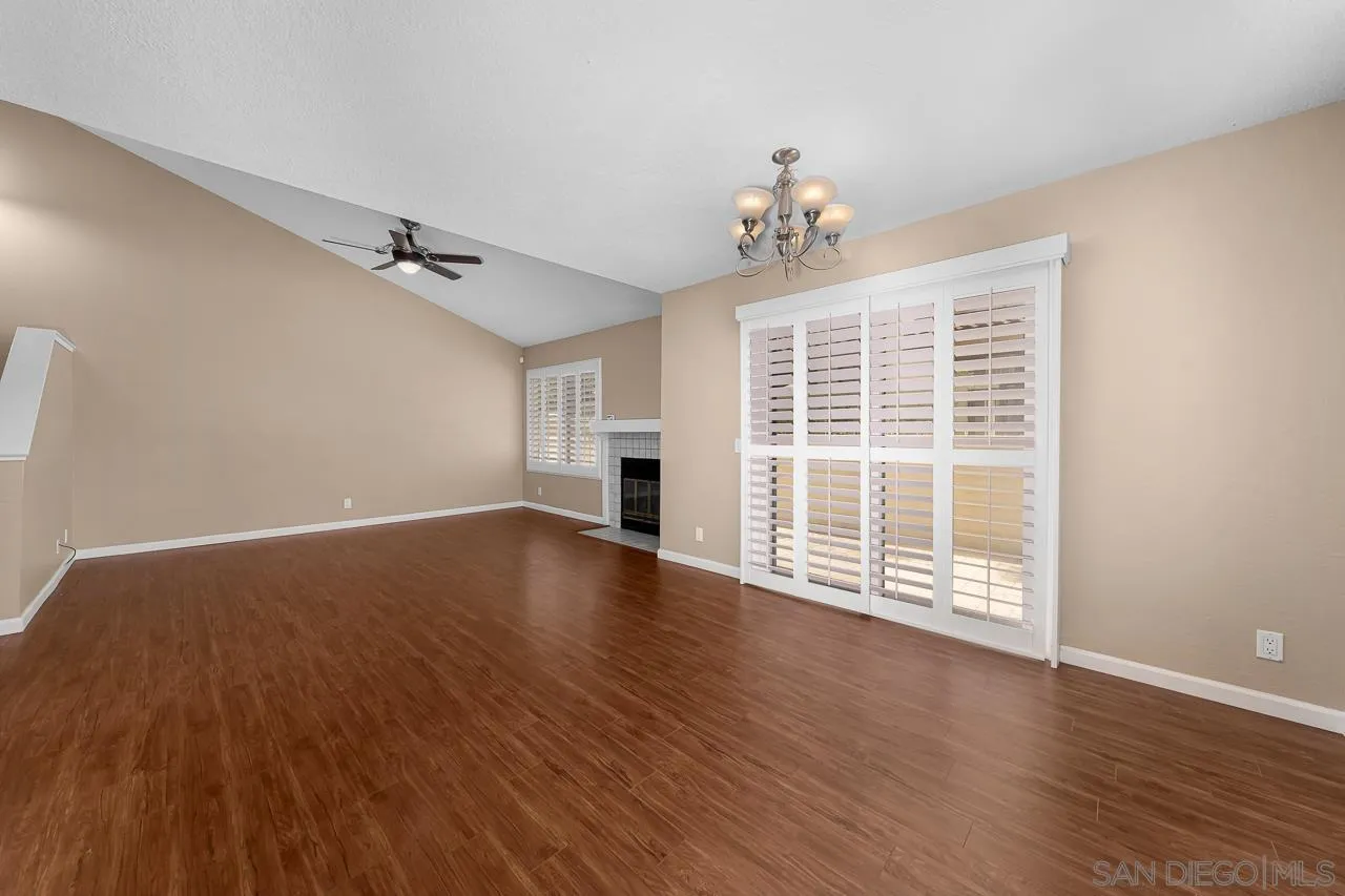 Photo #3: 250035654 Listing 