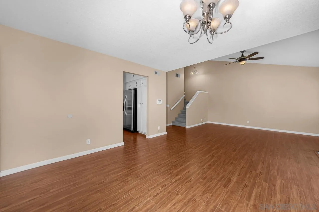 Photo #5: 250035654 Listing 