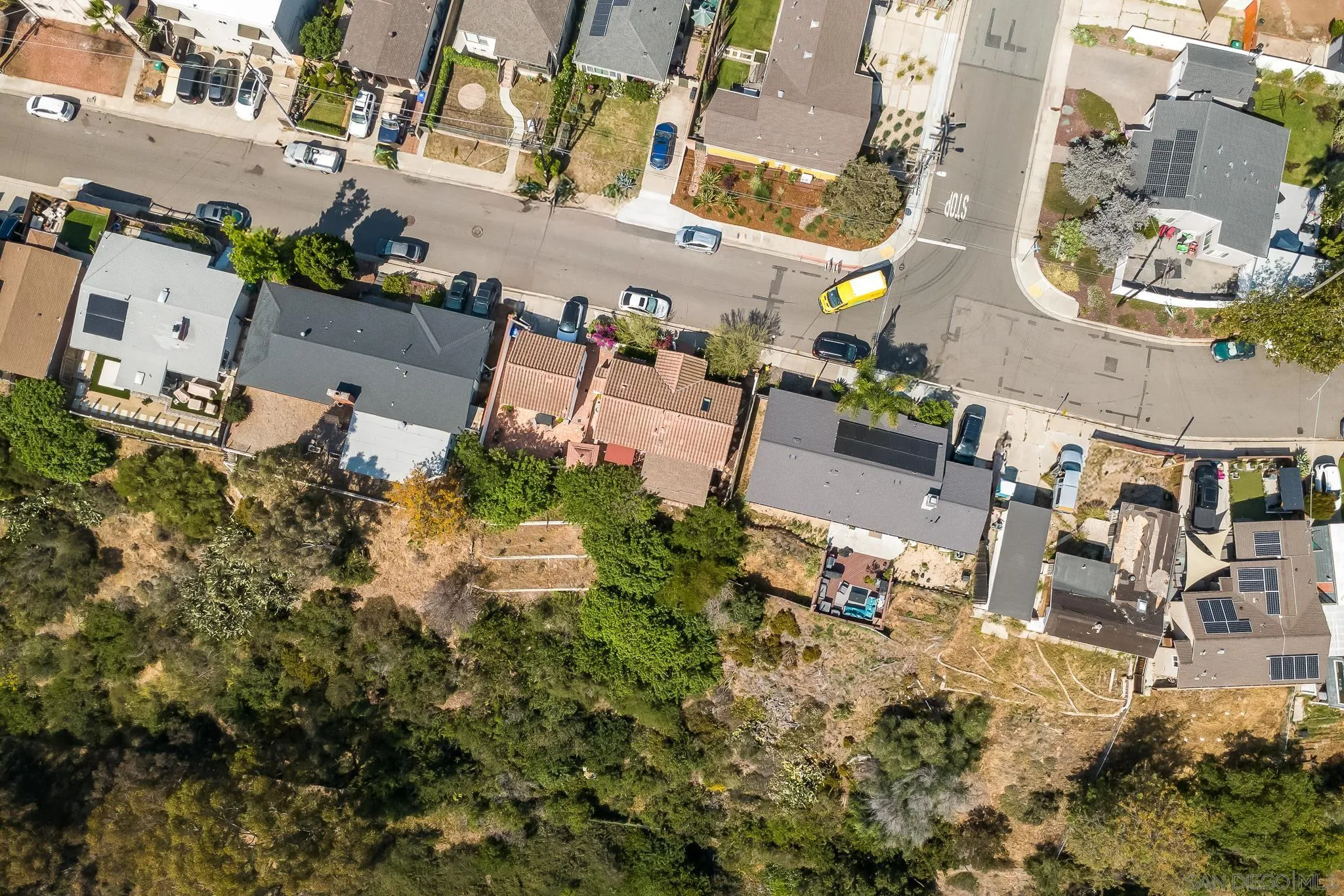 https://cdn.realtyfeed.com/cdn/127/250035655/0ae3e82437ee9f2f930630044f16dc67.webp