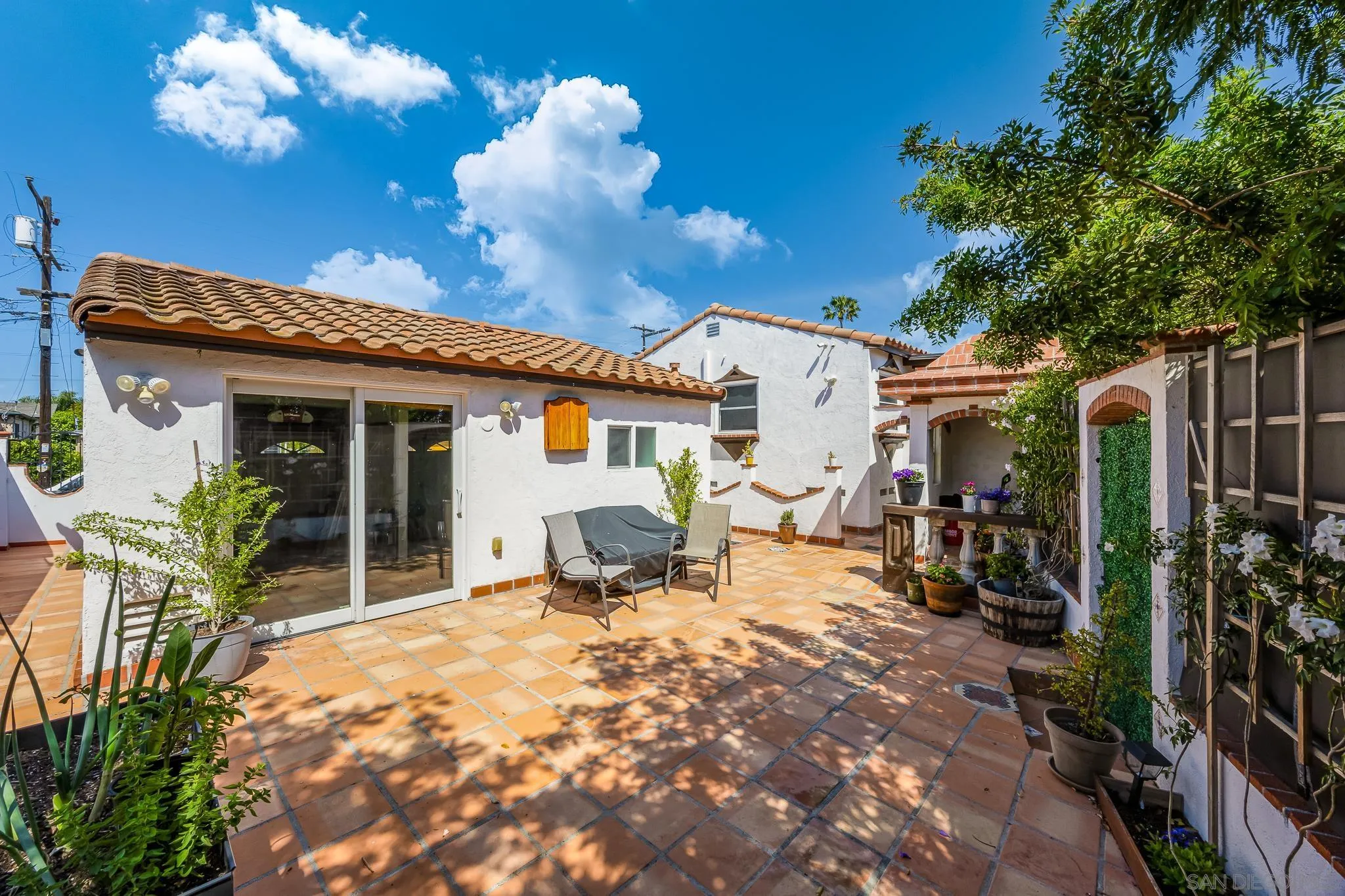 https://cdn.realtyfeed.com/cdn/127/250035655/535b9ab4af77f29af35c56b662ce804e.webp