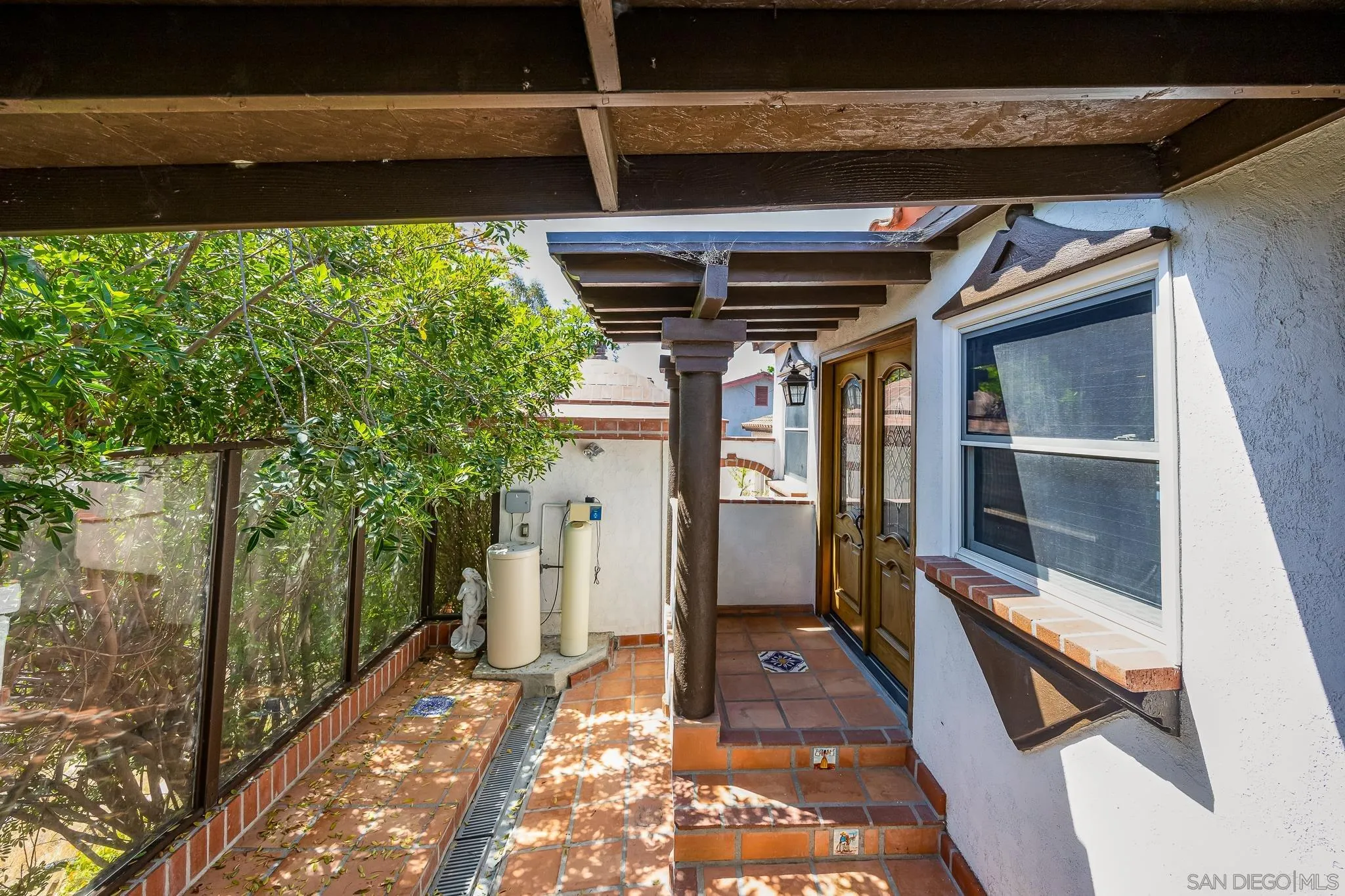 https://cdn.realtyfeed.com/cdn/127/250035655/a89050aab917e08fc307164fed12cadf.webp