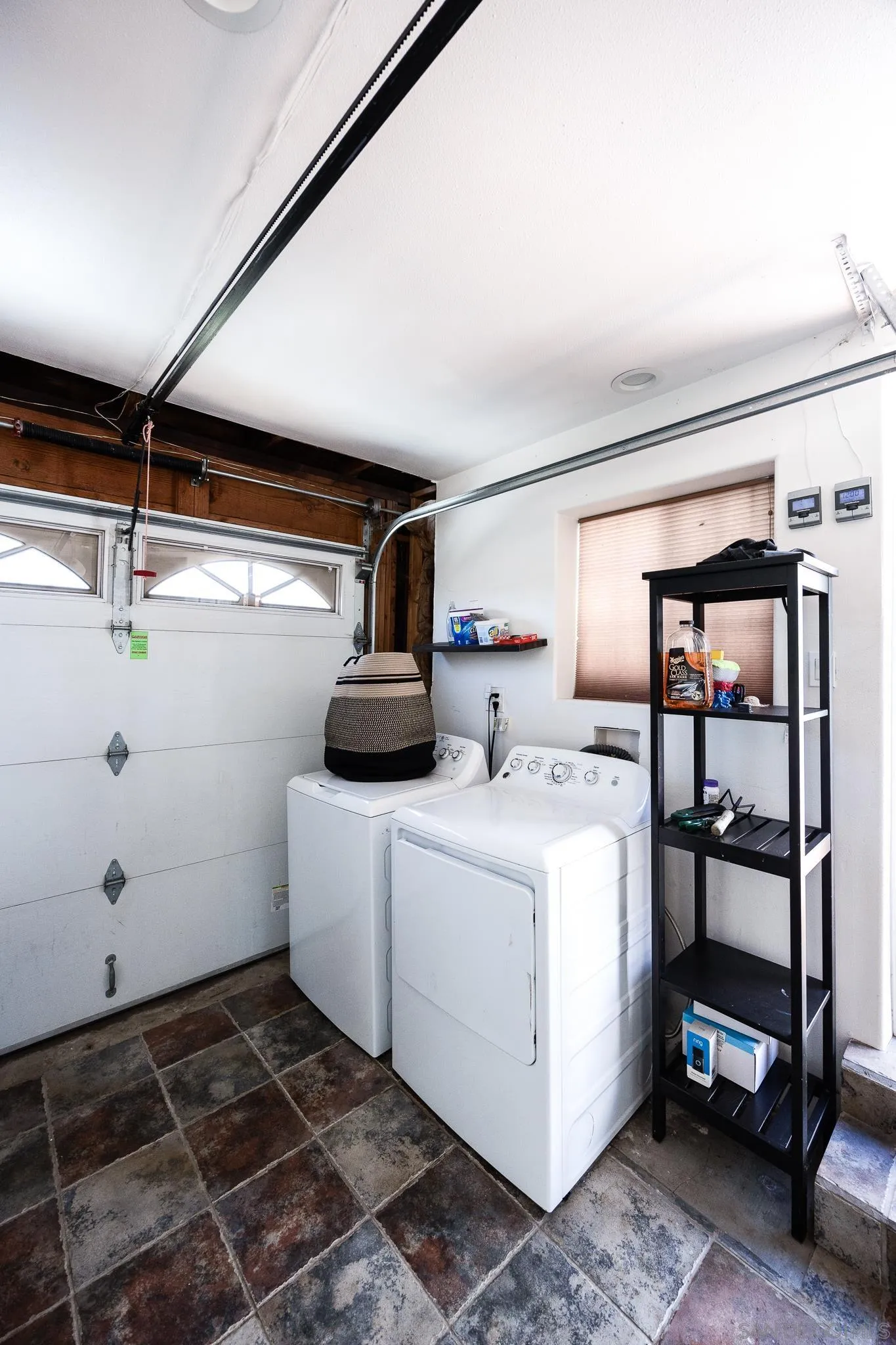 https://cdn.realtyfeed.com/cdn/127/250035655/b58bc432c52bbae47e1b4a3e61d5c214.webp