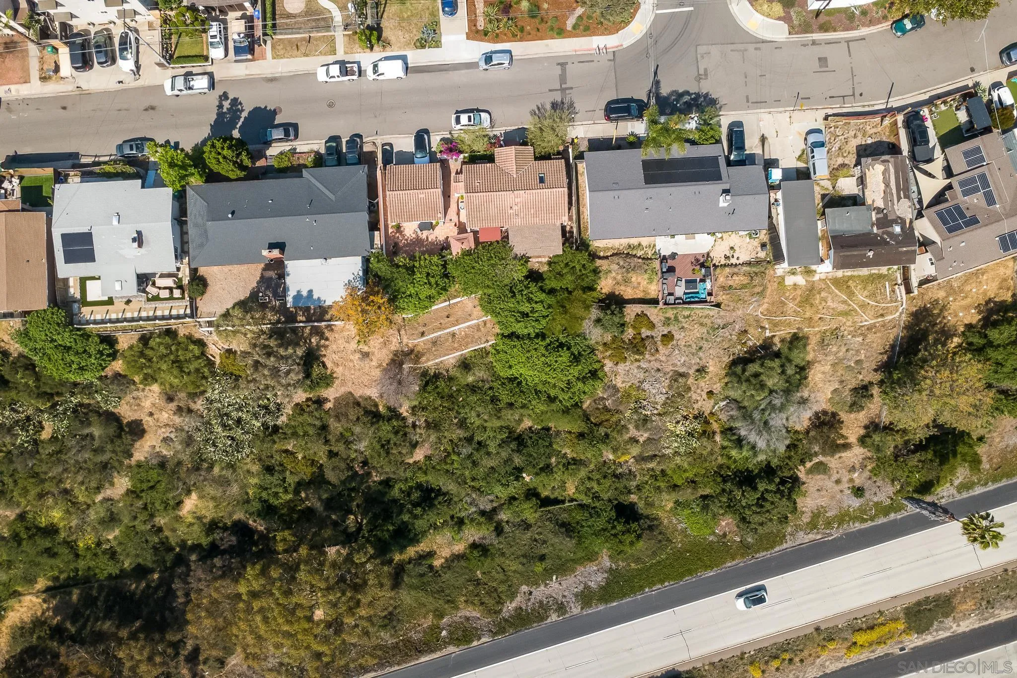 https://cdn.realtyfeed.com/cdn/127/250035655/fe0691c8695cd231a3b54301ab388ad7.webp