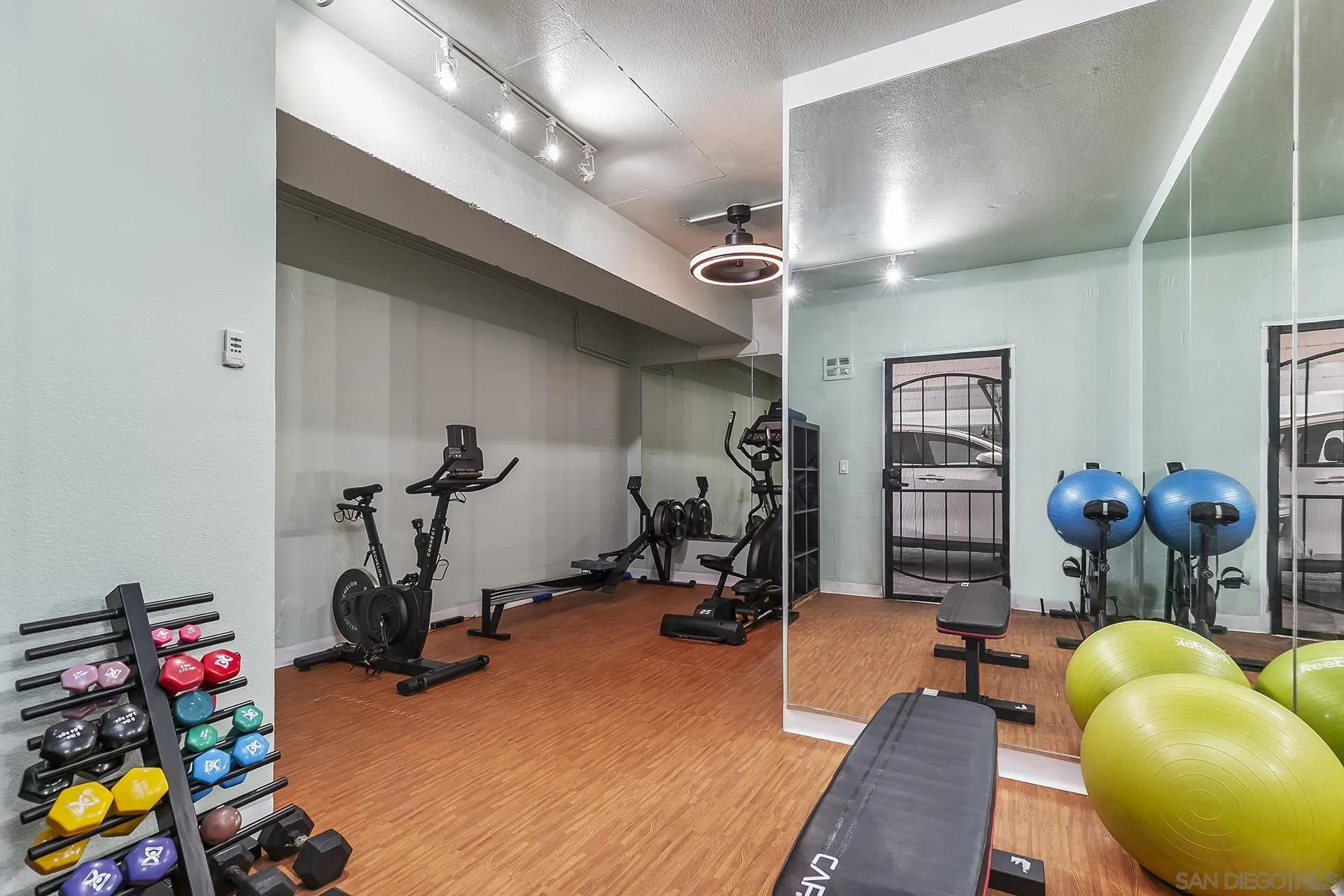 Photo #27: 250035656 Listing: Photo #27