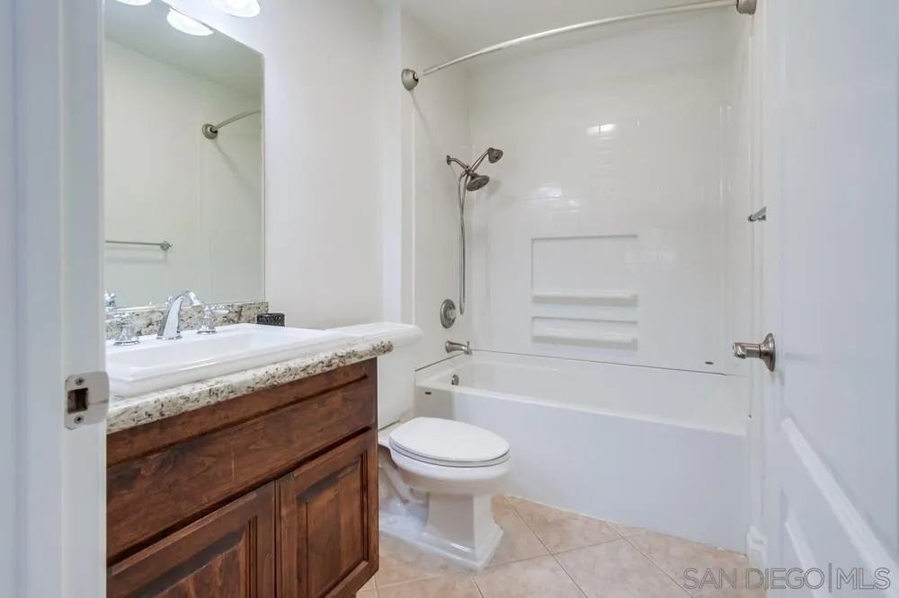 Photo #19: 250035669 Listing: Photo #19