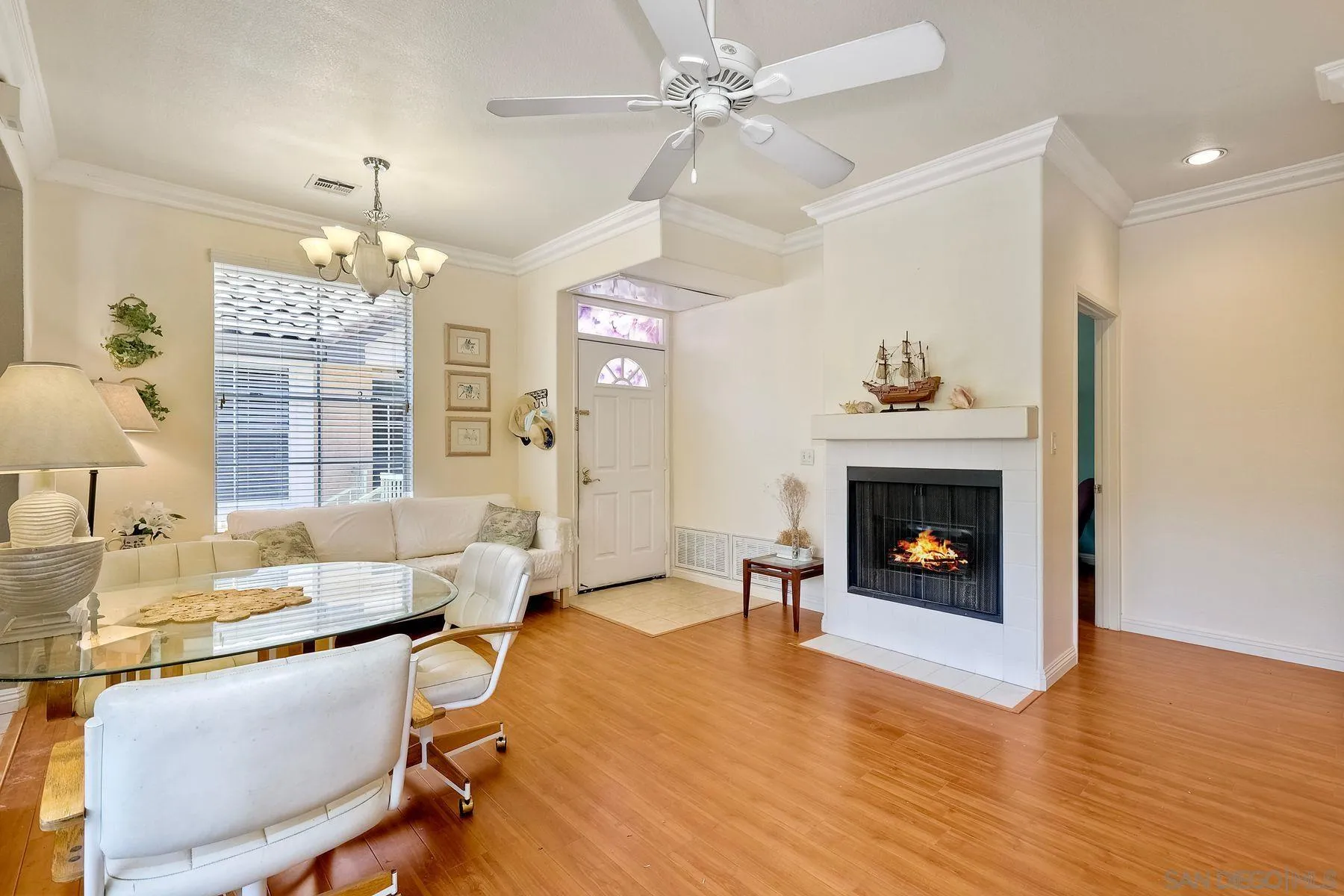 Photo #3: 250035679 Listing 
