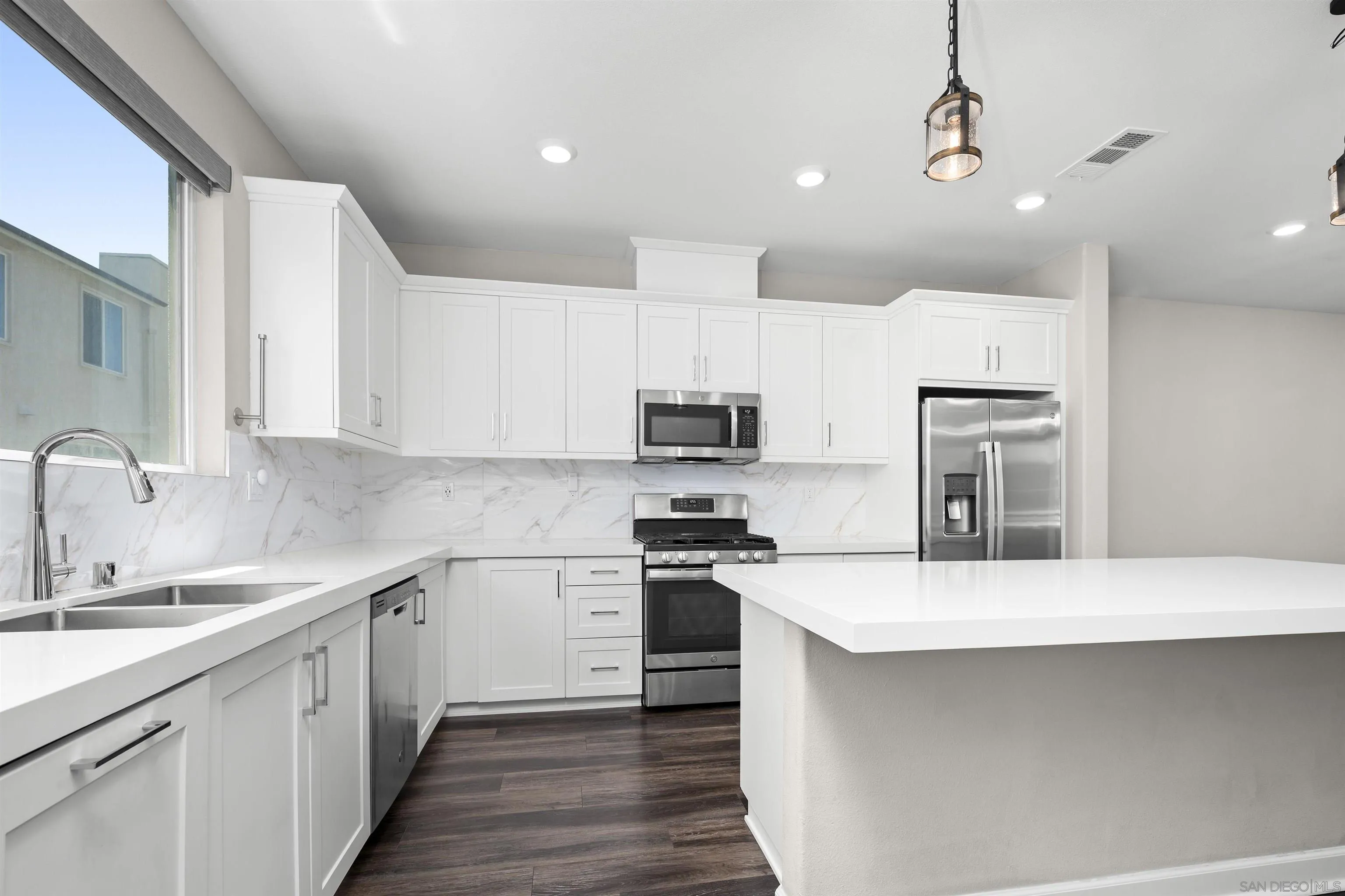 Photo #10: 250035685 Listing: Photo #10
