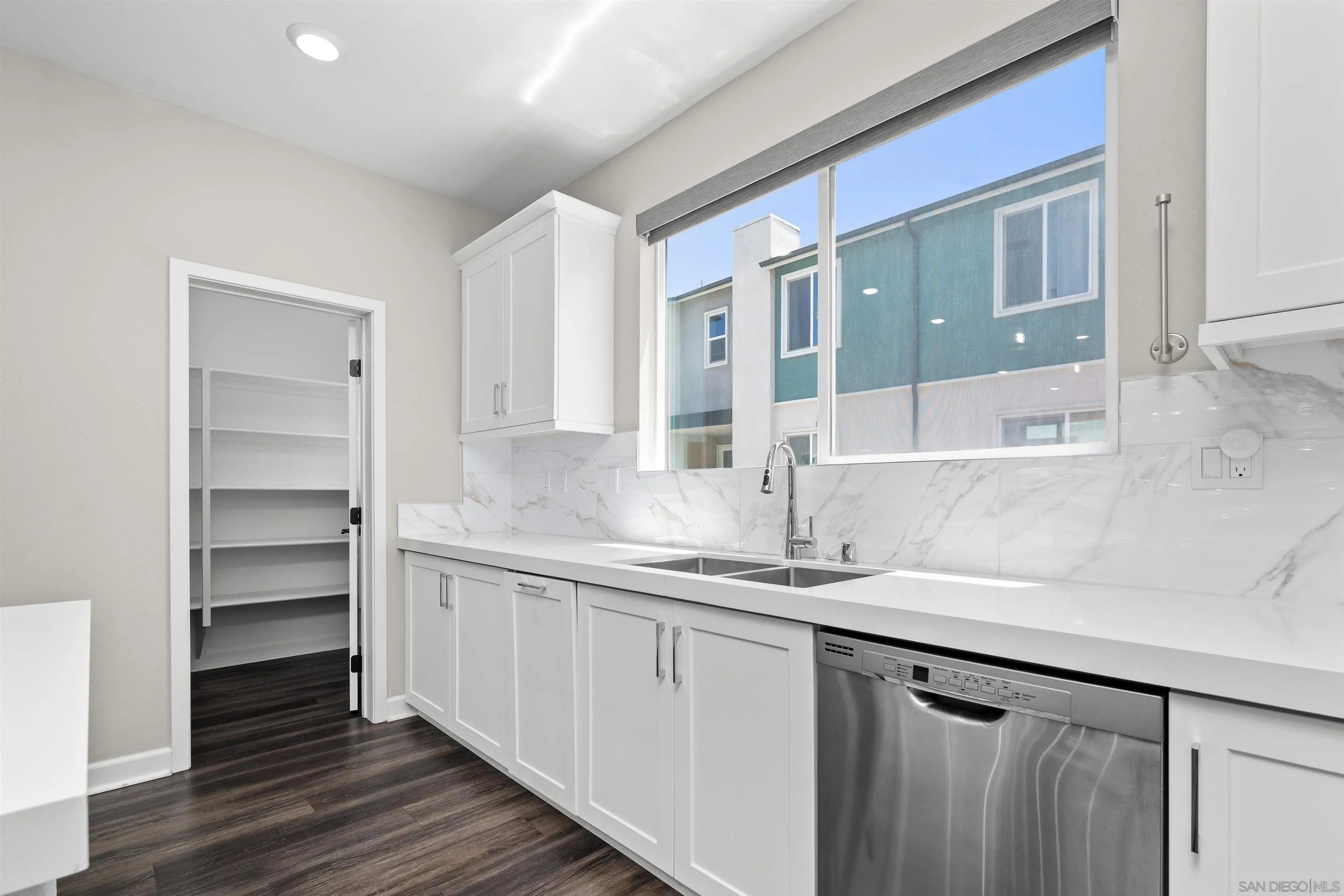 Photo #11: 250035685 Listing: Photo #11