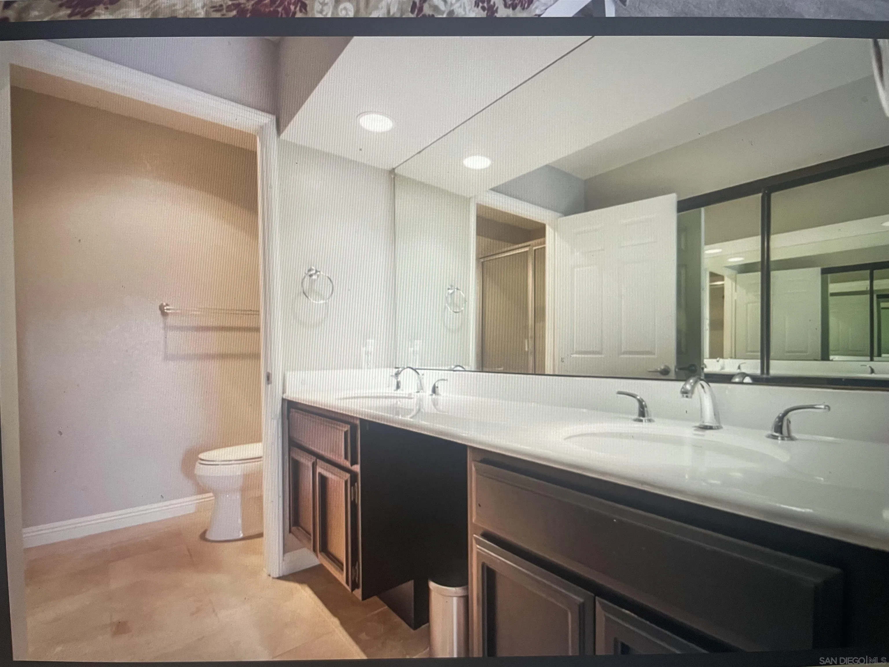 Photo #9: 250035686 Listing: Photo #9