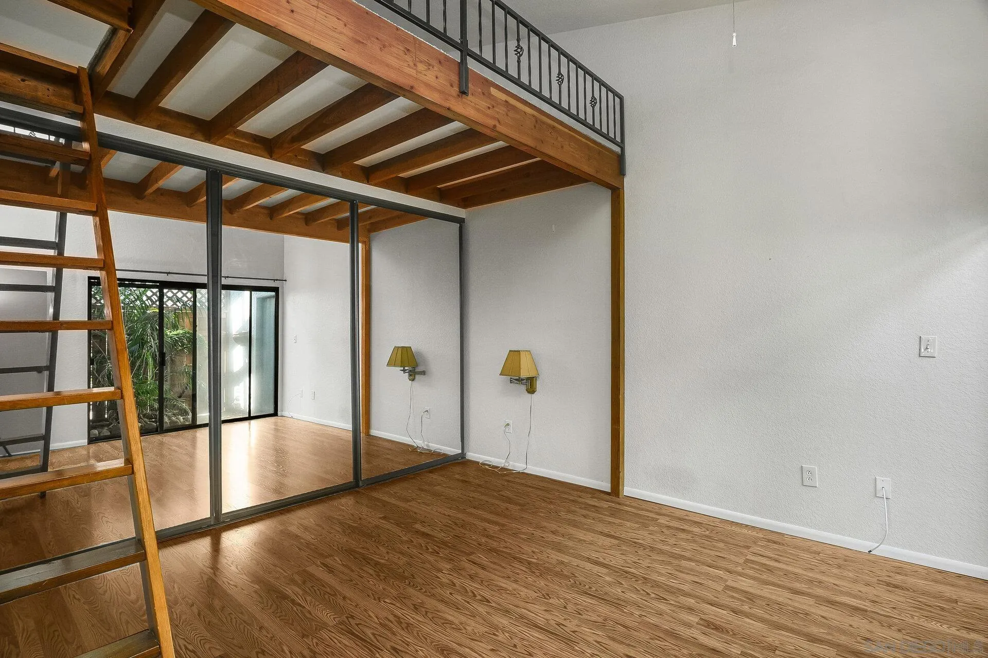 Photo #13: 250035691 Listing: Photo #13