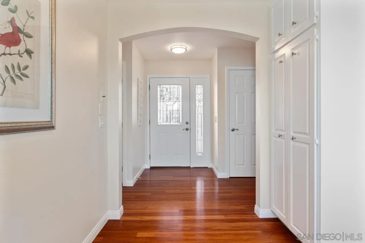 Photo #4: 250035693 Listing 