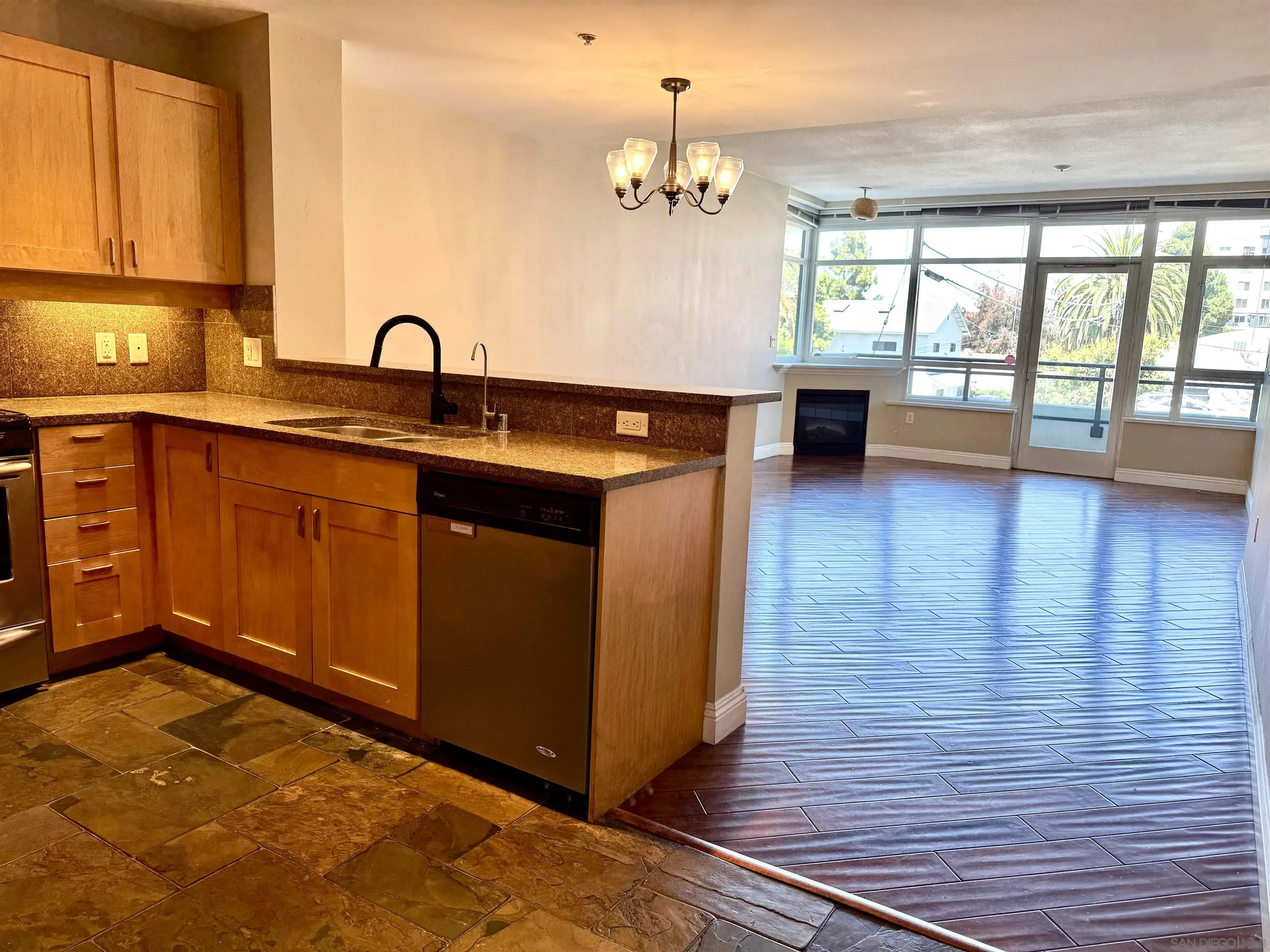 Photo #4: 250035694 Listing 