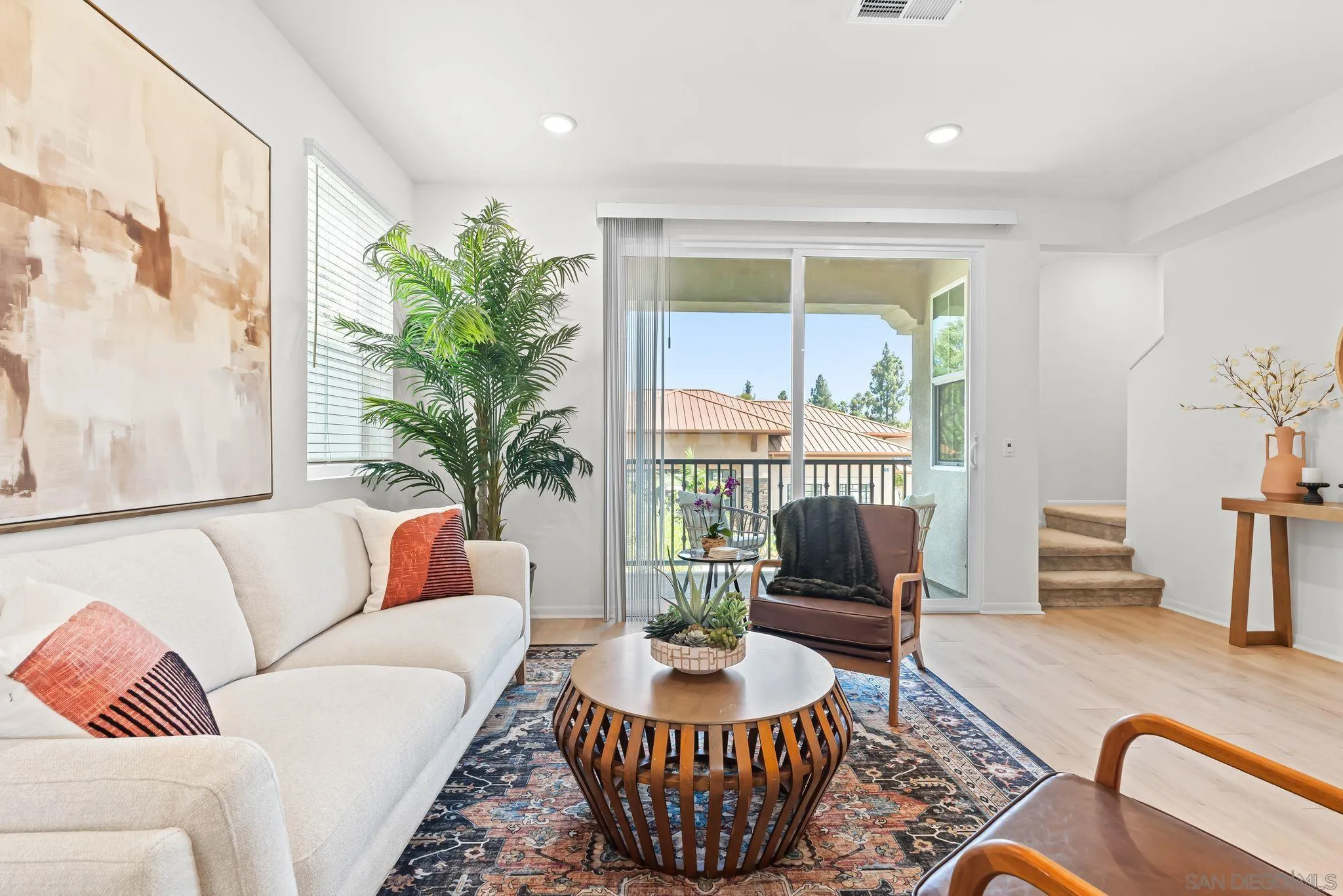 Photo #3: 250035697 Listing 