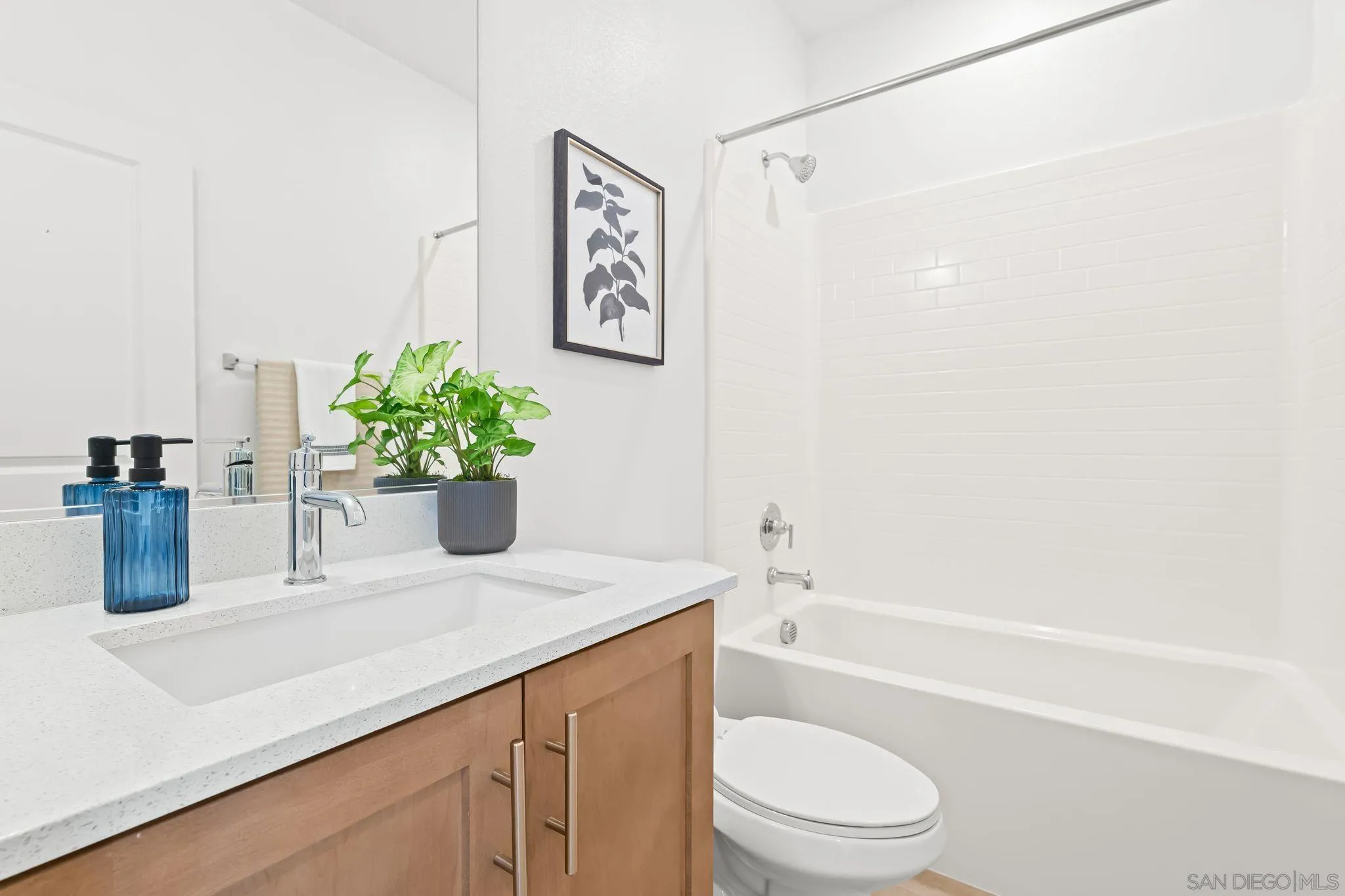 Photo #25: 250035697 Listing: Photo #25