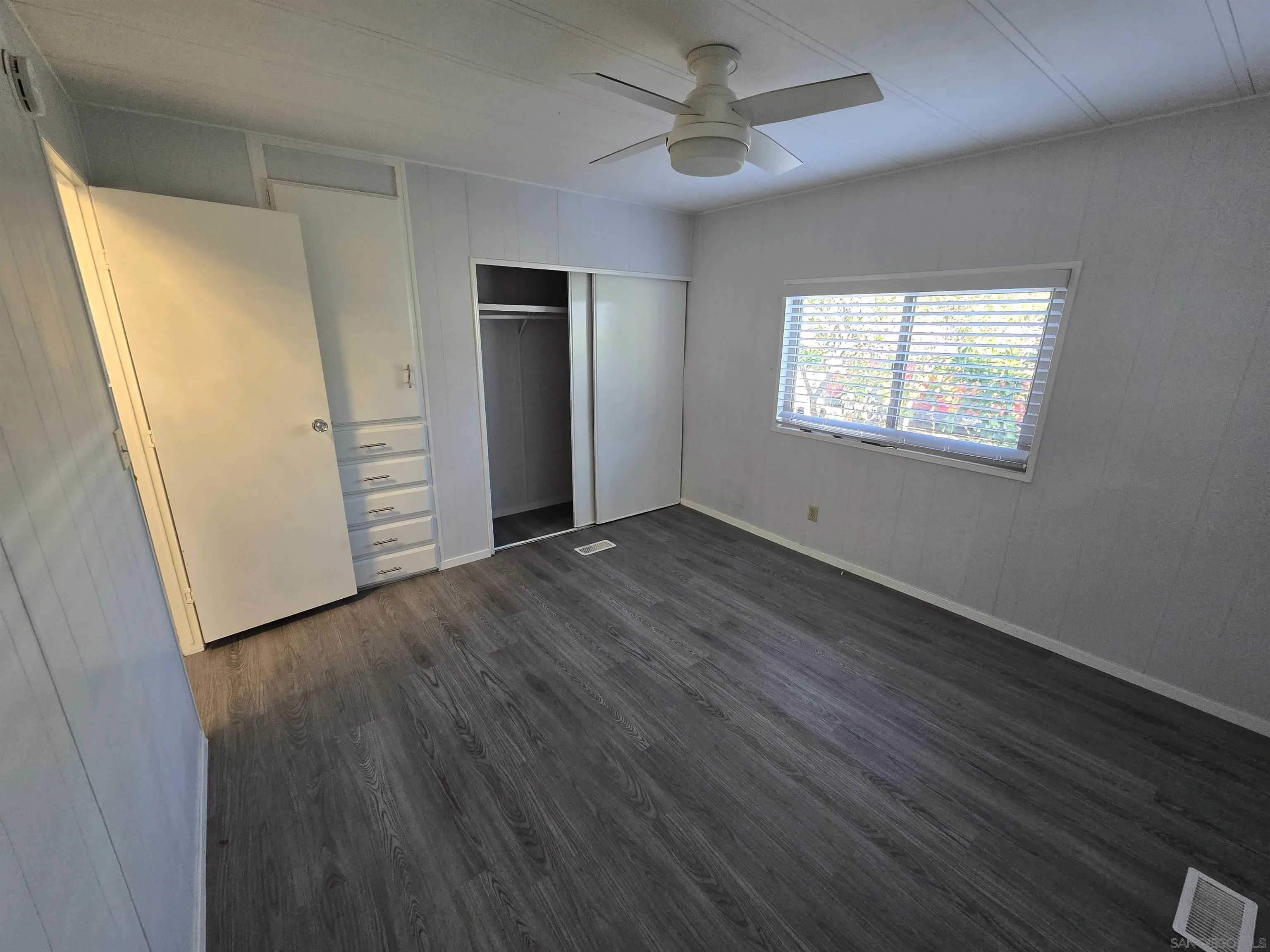 https://cdn.realtyfeed.com/cdn/127/250035703/6659f146c78d20cc3474183fd6e8de69.webp