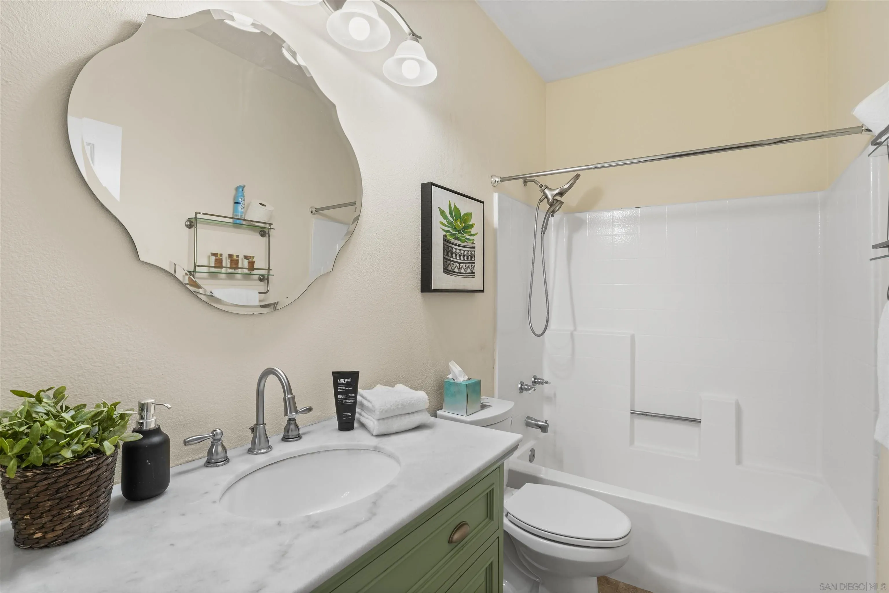 Photo #10: 250035704 Listing: Photo #10
