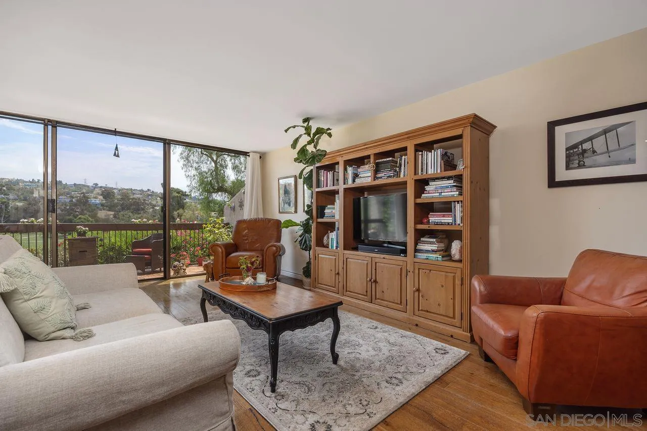 Photo #2: 250035705 Listing 