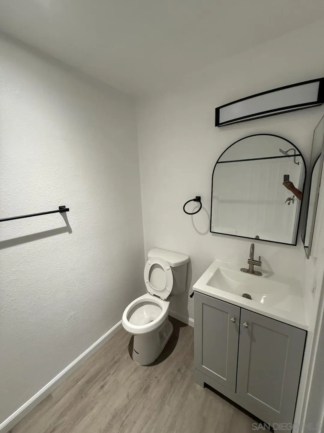 Photo #8: 250035707 Listing: Photo #8