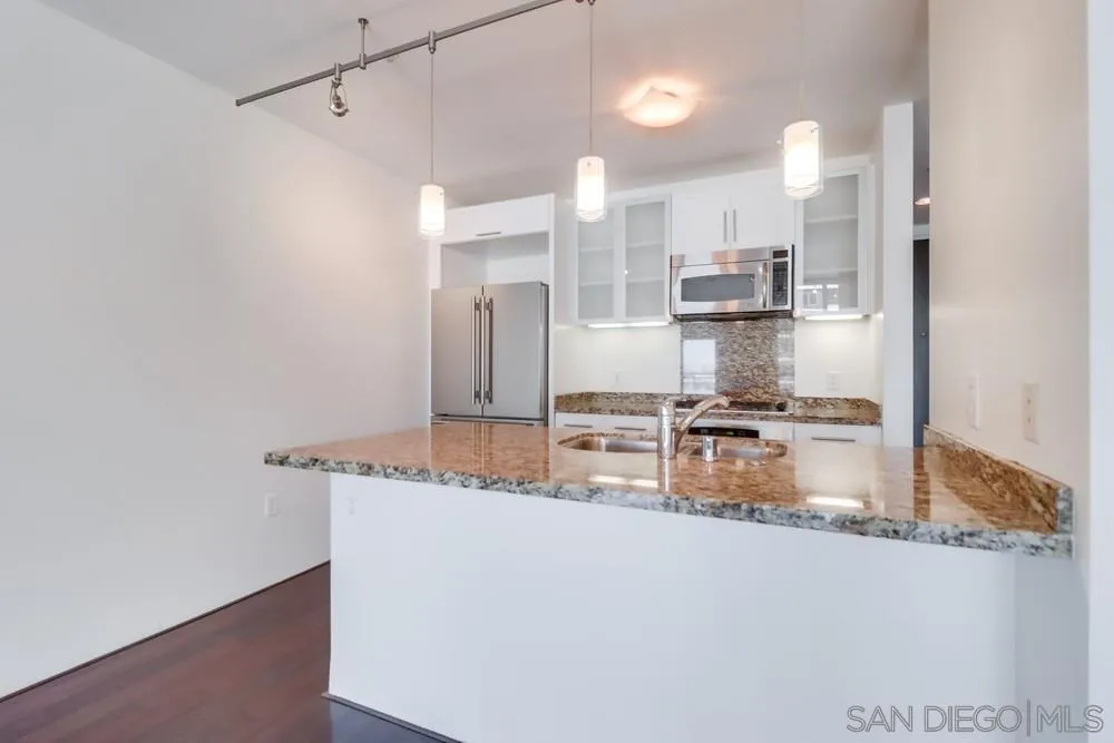 Photo #7: 250035729 Listing: Photo #7