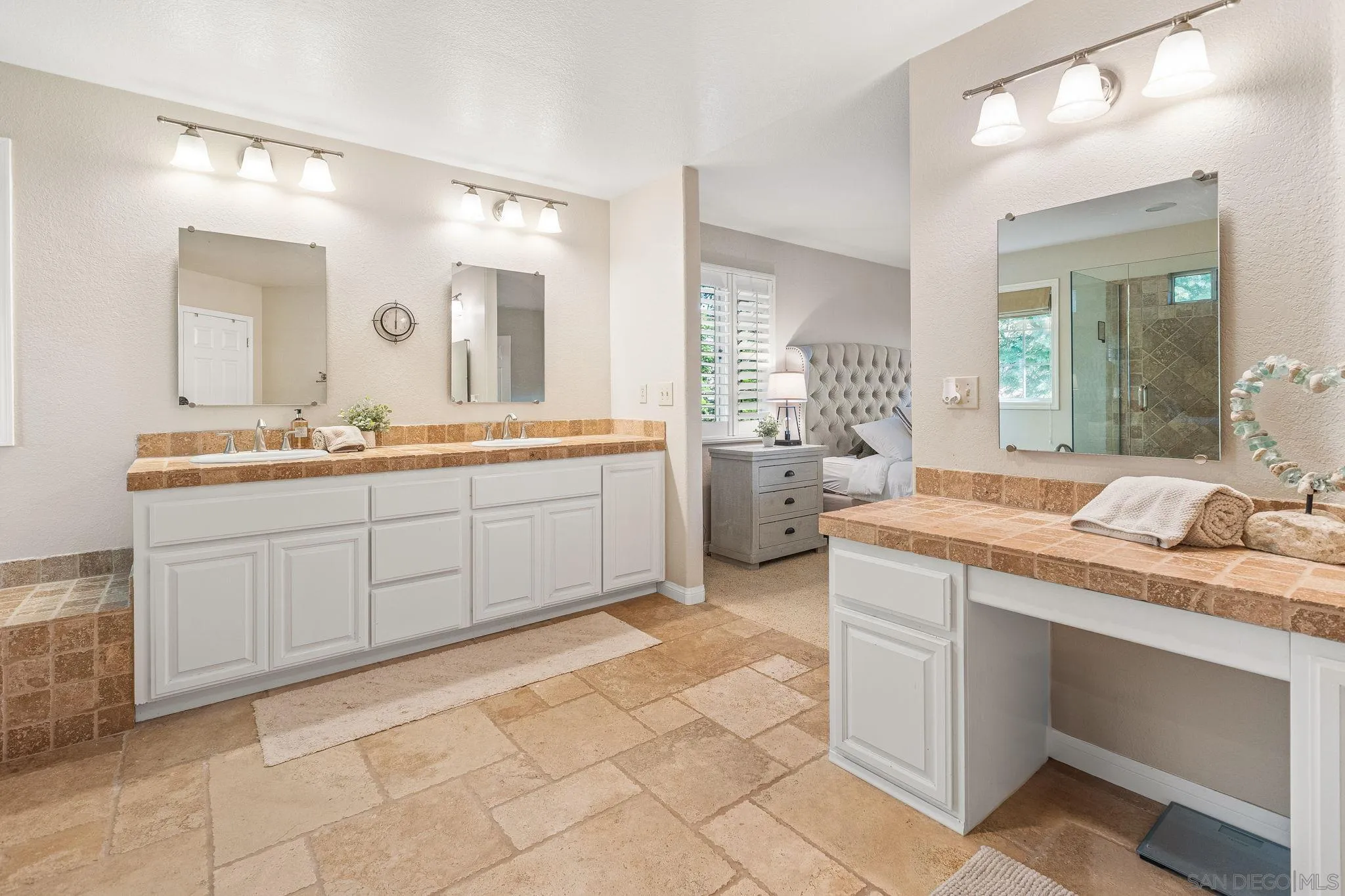 https://cdn.realtyfeed.com/cdn/127/250035736/9bc0522264c9fb80da2aed4e46342c7f.webp