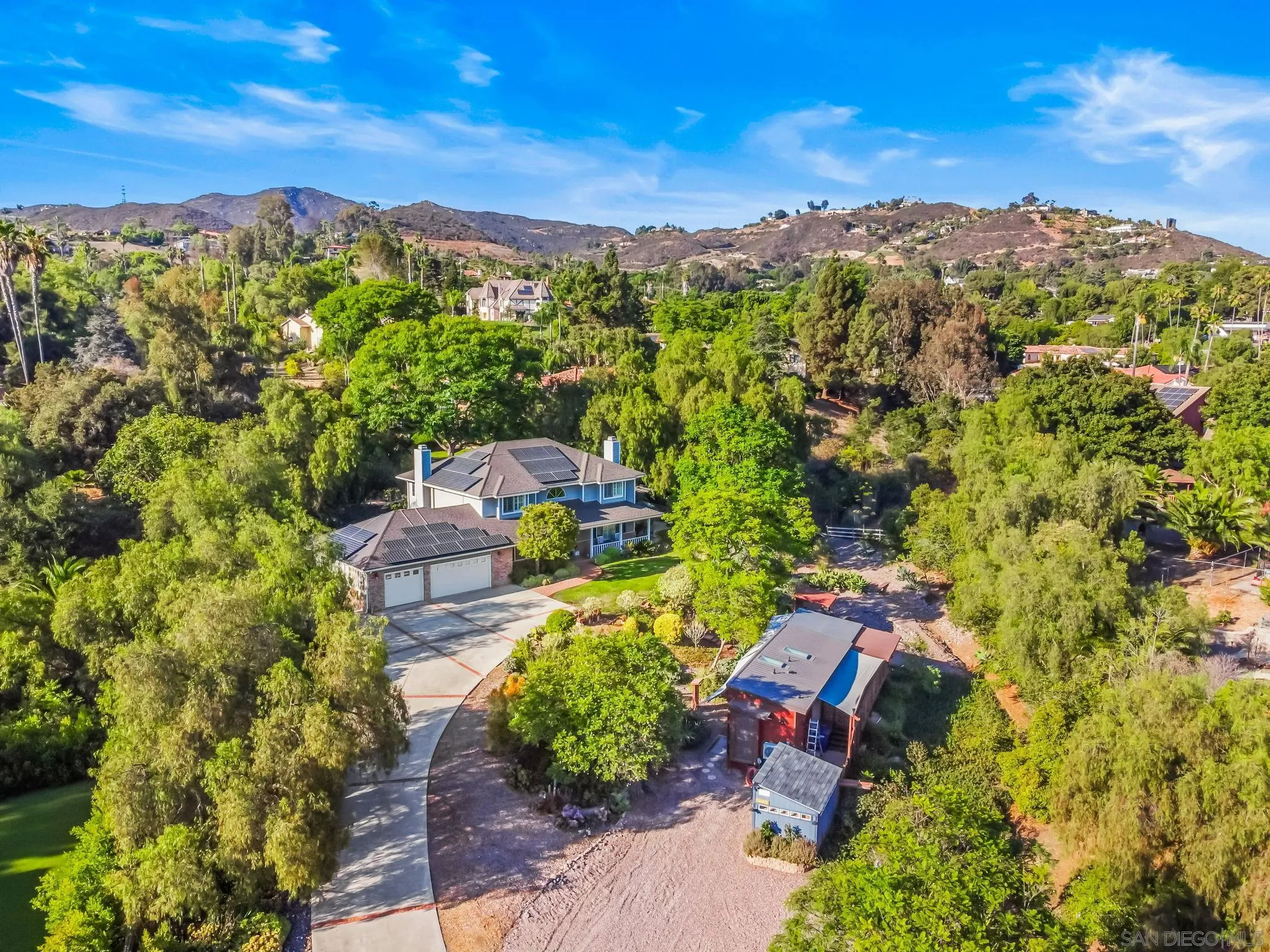 https://cdn.realtyfeed.com/cdn/127/250035736/c53bdab7180fef1810a7f6e54e0ae4d0.webp