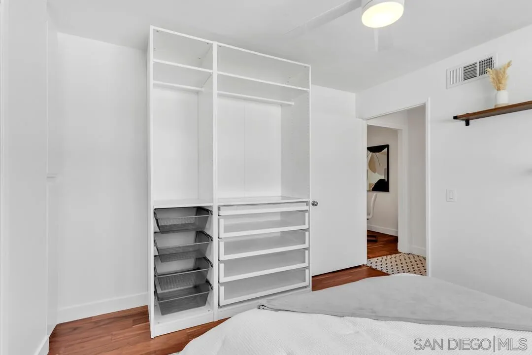 Photo #10: 250035738 Listing: Photo #10