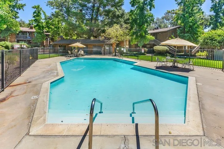 Photo #22: 250035741 Listing: Photo #22