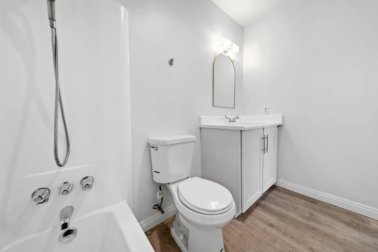 Photo #15: 250035747 Listing: Photo #15