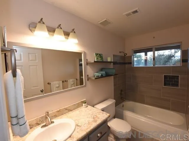https://cdn.realtyfeed.com/cdn/127/250035749/1bda10968d2886b99a2319d91364360a.webp