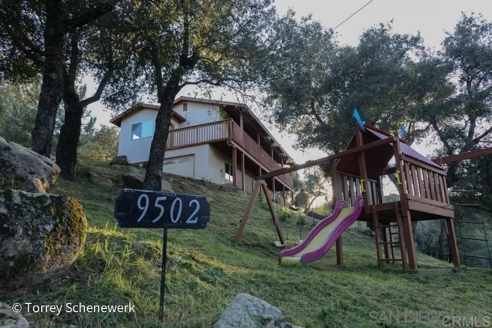https://cdn.realtyfeed.com/cdn/127/250035749/ce45e3aa690a03f1bfc125c4cd519872.webp