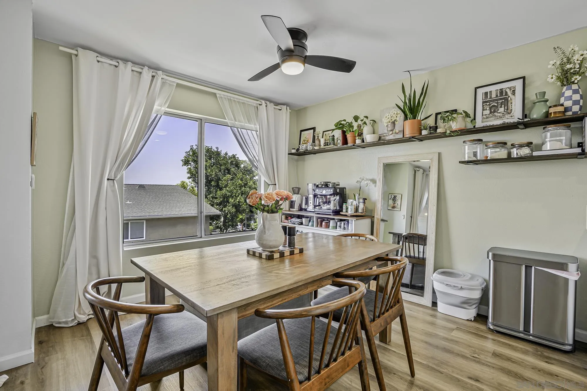 Photo #2: 250035752 Listing 