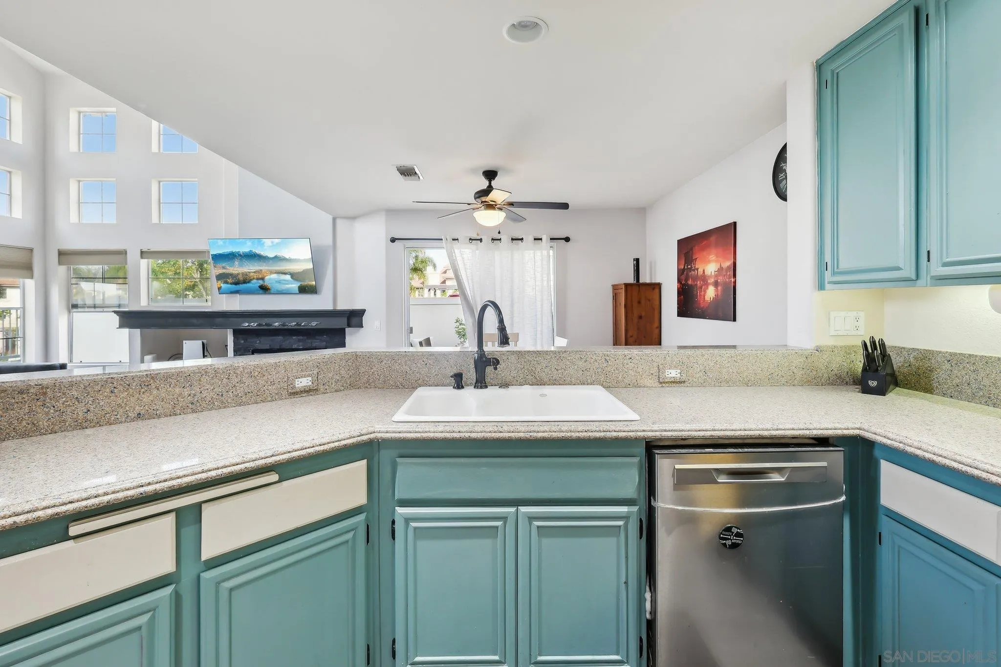 Photo #8: 250035755 Listing: Photo #8