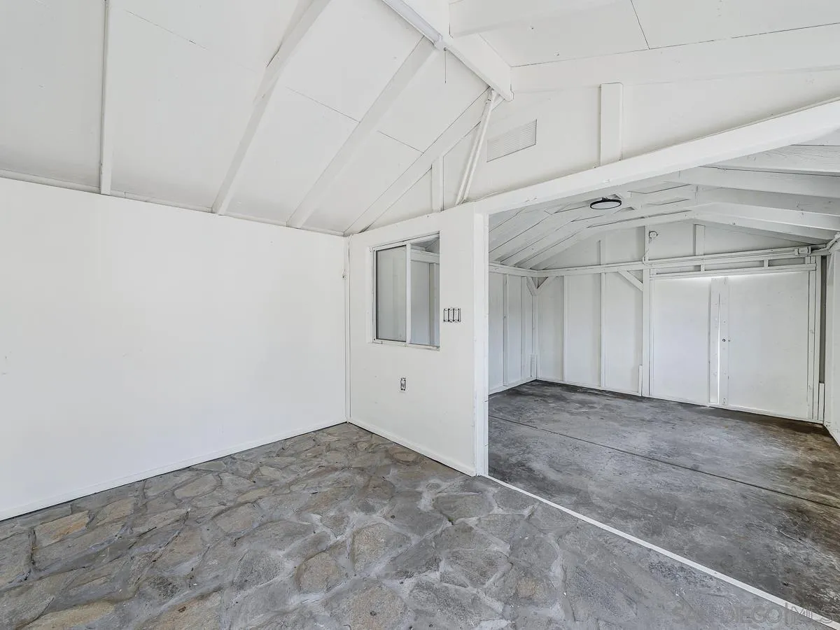 https://cdn.realtyfeed.com/cdn/127/250035756/2be57c425de1c38287294e25c5414f95.webp