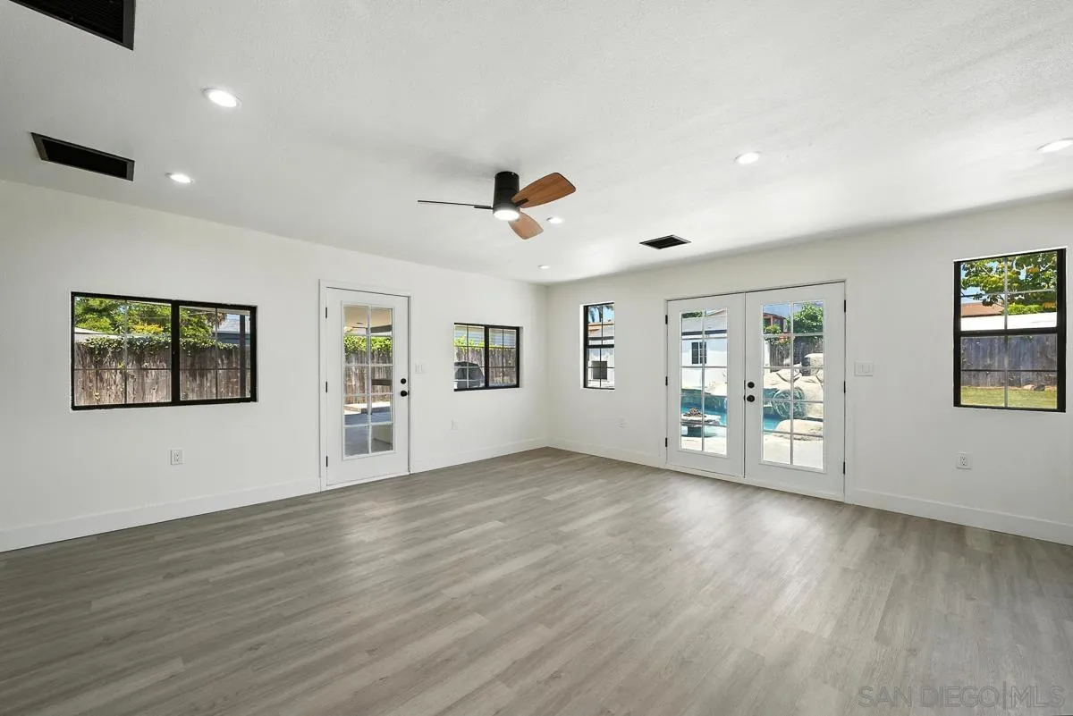 https://cdn.realtyfeed.com/cdn/127/250035756/3a41482ae0184b82f6f67bc4ea1417b7.webp