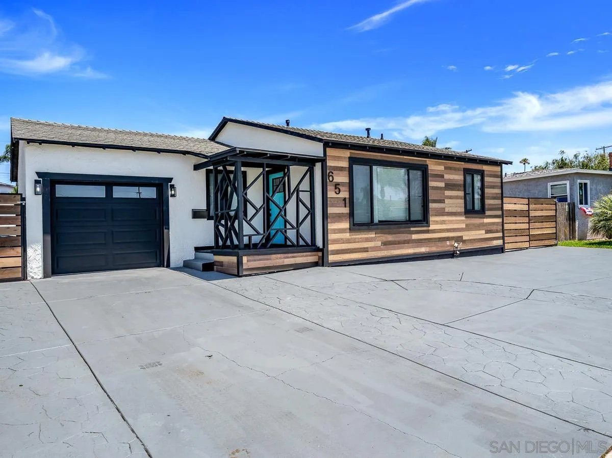 https://cdn.realtyfeed.com/cdn/127/250035756/60a818f67e760337d2b3041ecfaf4f65.webp