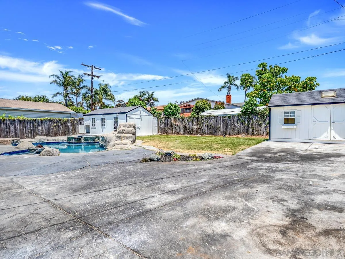 https://cdn.realtyfeed.com/cdn/127/250035756/dc140efa7b98092a1bb8c77bec1369a8.webp