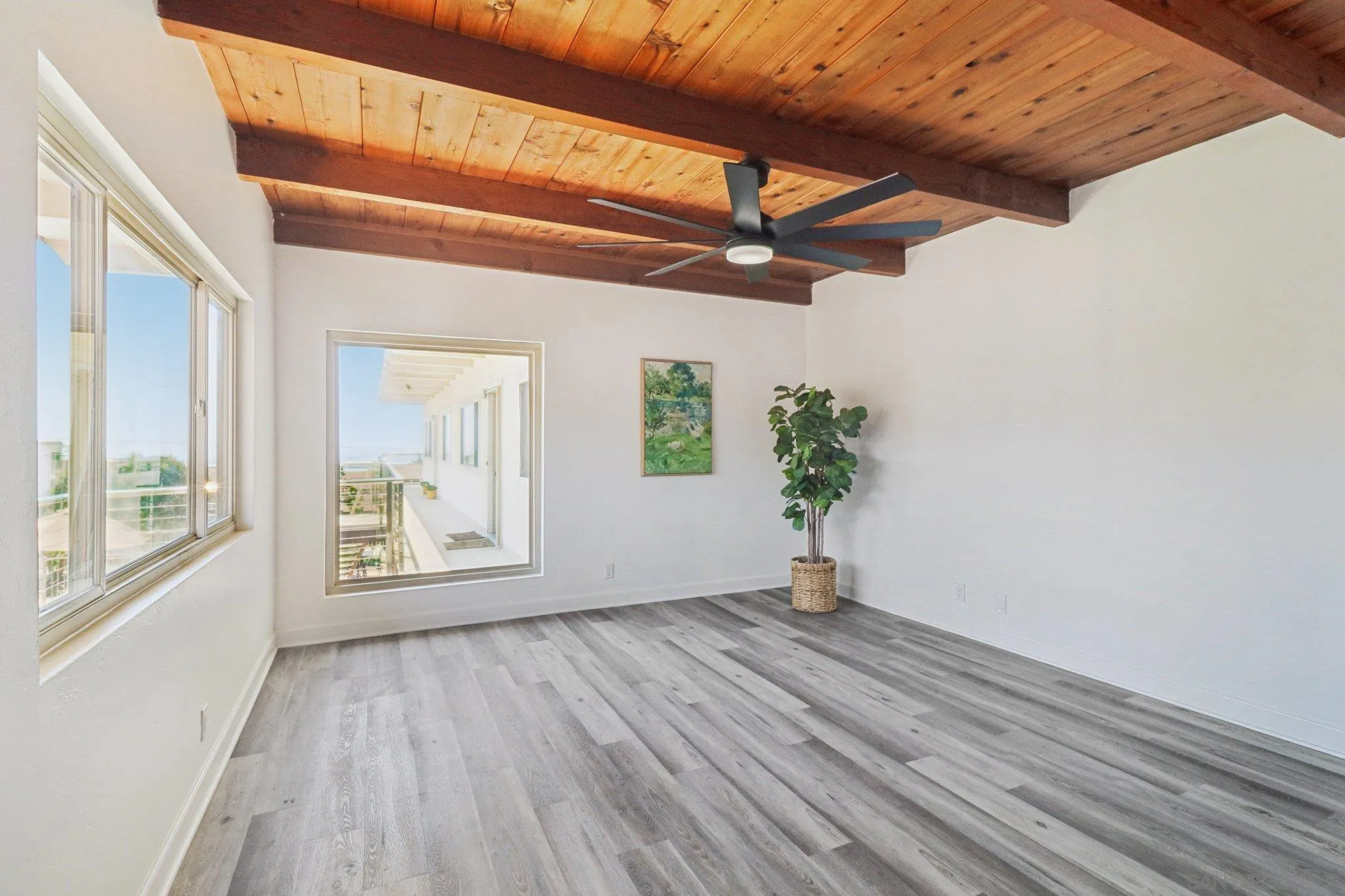 Photo #2: 250035757 Listing 