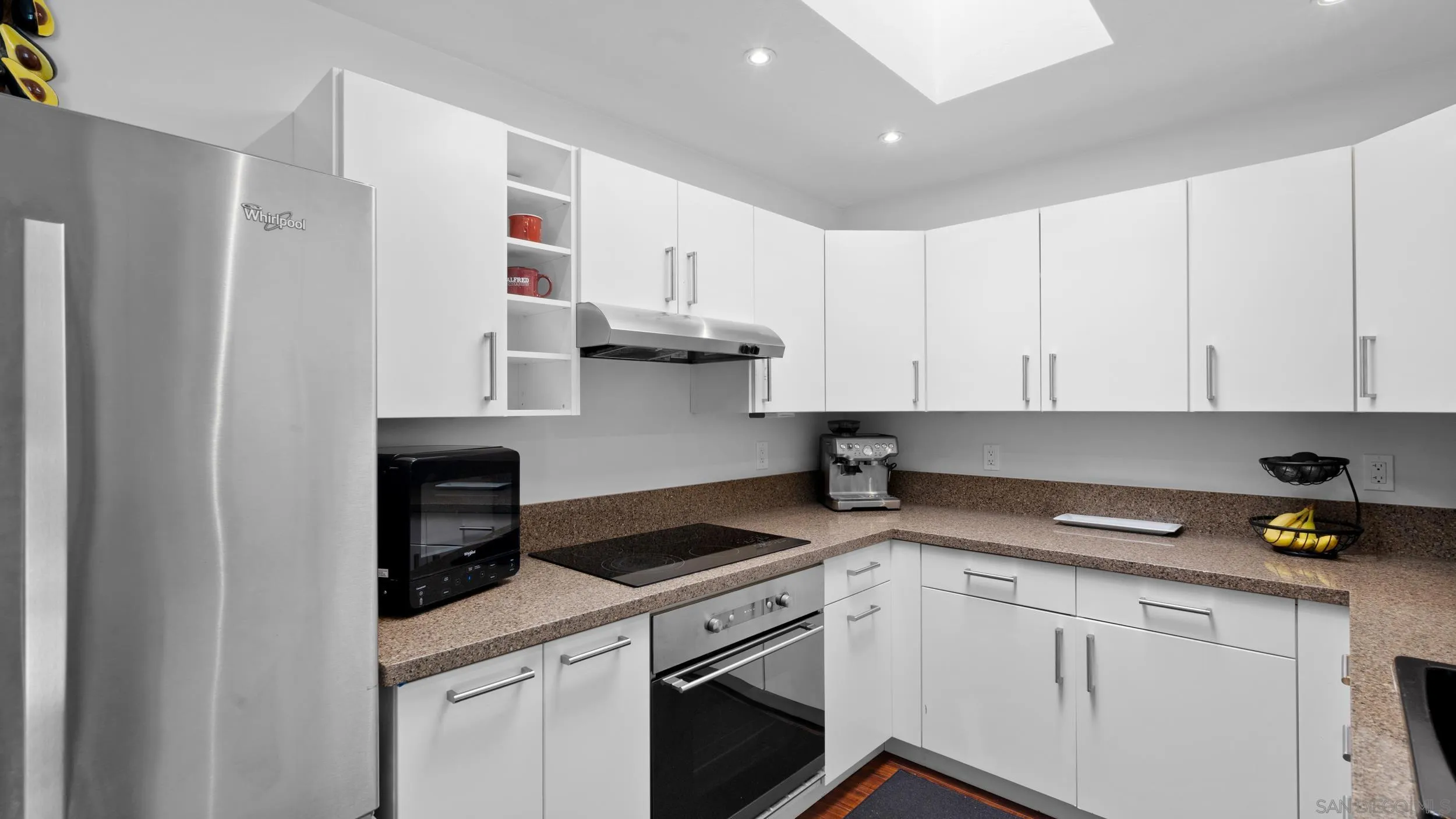Photo #5: 250035760 Listing 