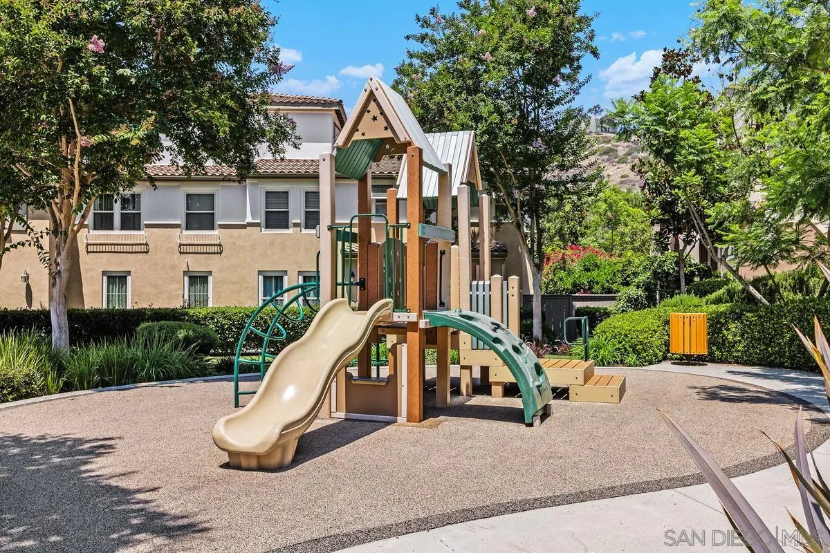Photo #32: 250035764 Listing: Photo #32