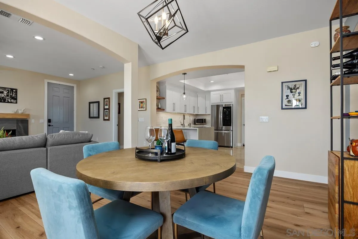https://cdn.realtyfeed.com/cdn/127/250035764/6cc3a6091b1cc2d7f4962e6ca3904dd9.webp